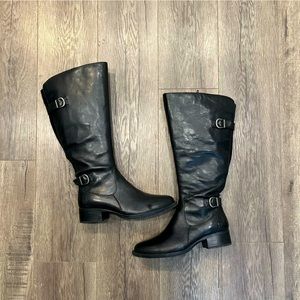 SOLD Born Saddler Boots